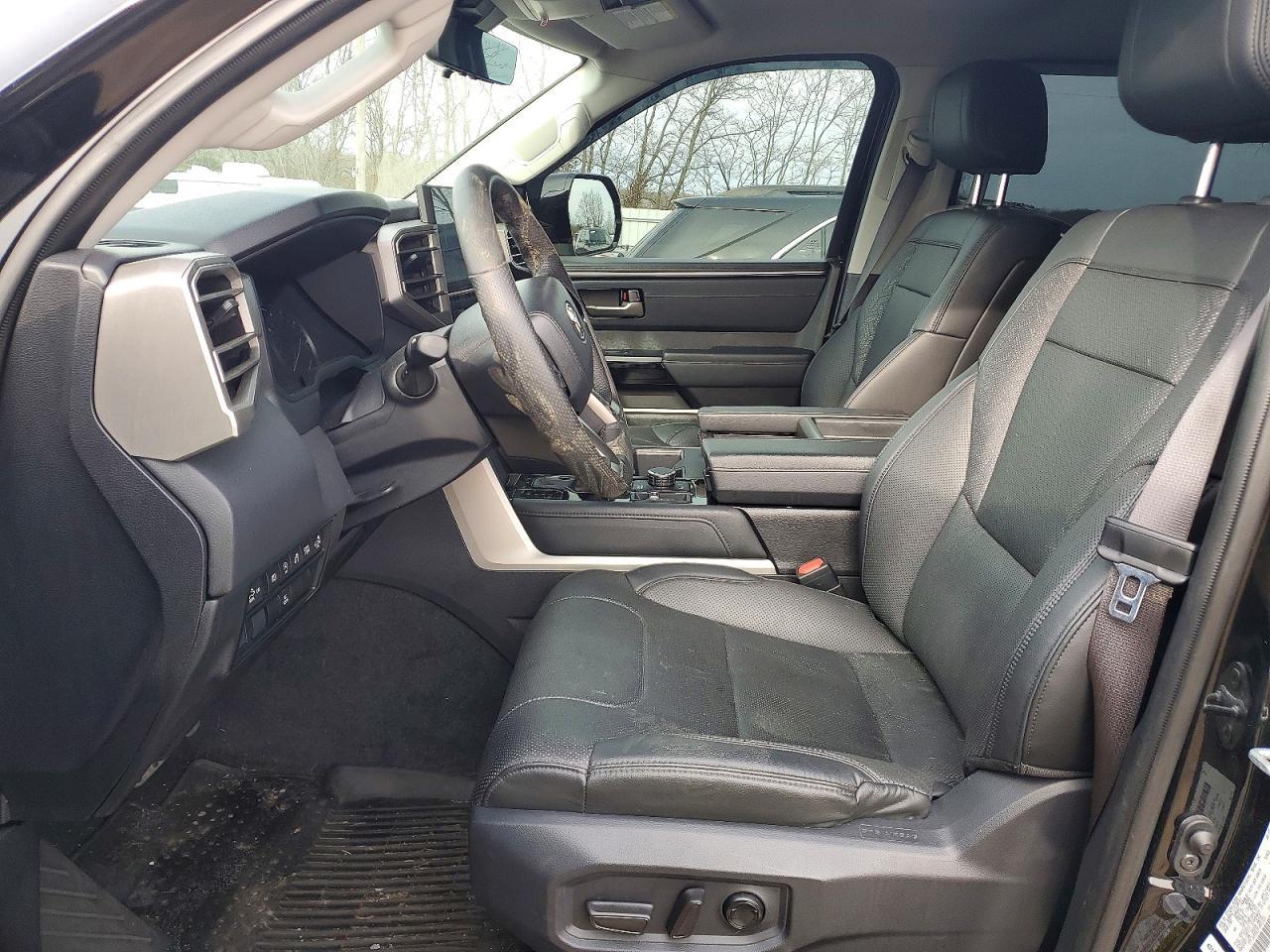2023 Toyota Tundra Crewmax Limited - Image 7