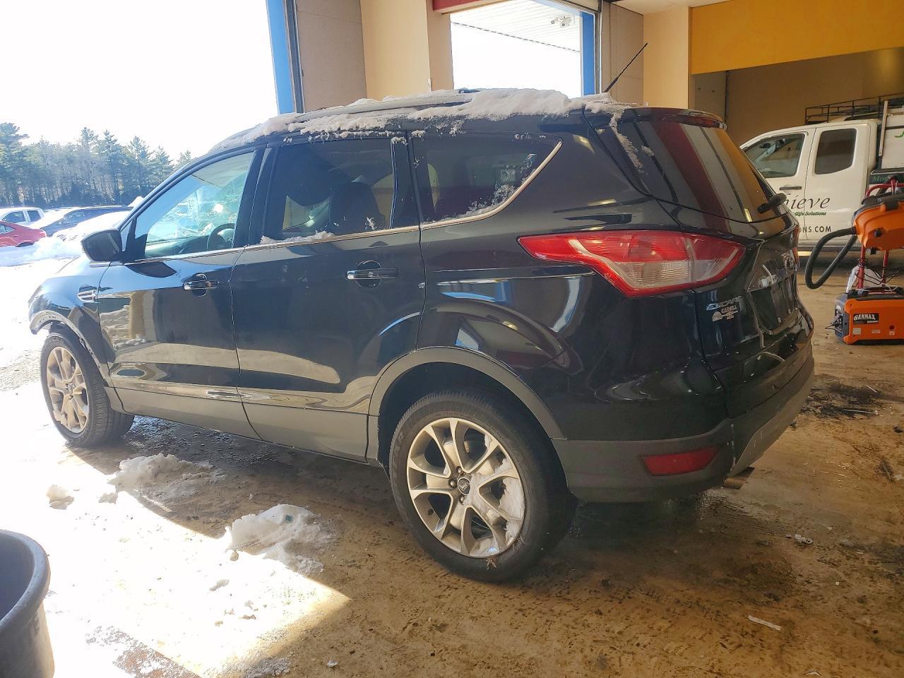 2015 Ford Escape Titanium - Image 2