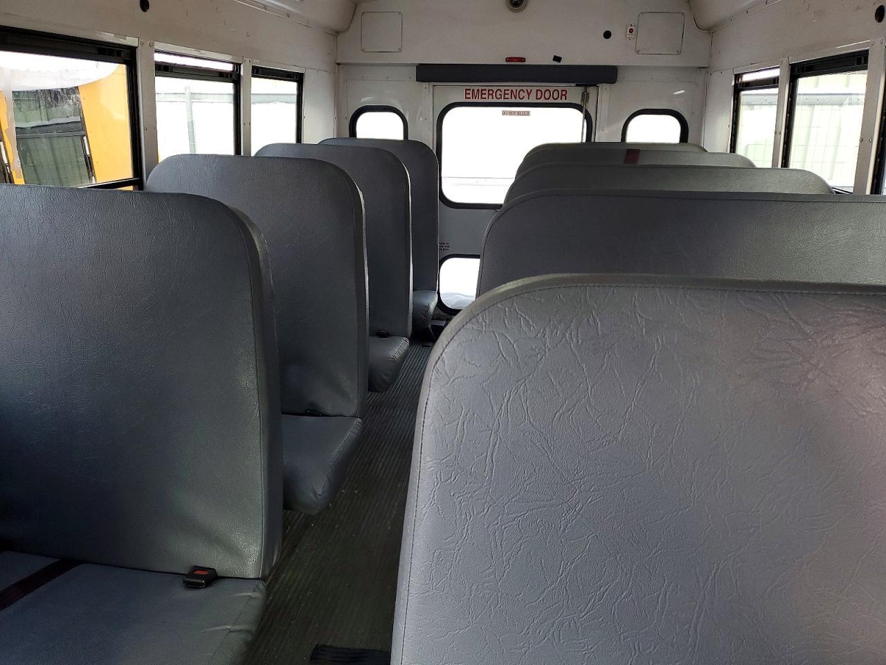 2016 Chevrolet Express School Bus - Image 6
