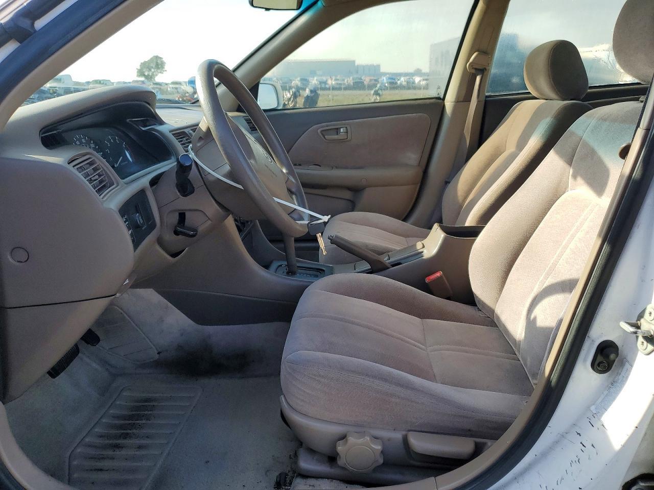 1998 Toyota Camry Ce - Фото 7