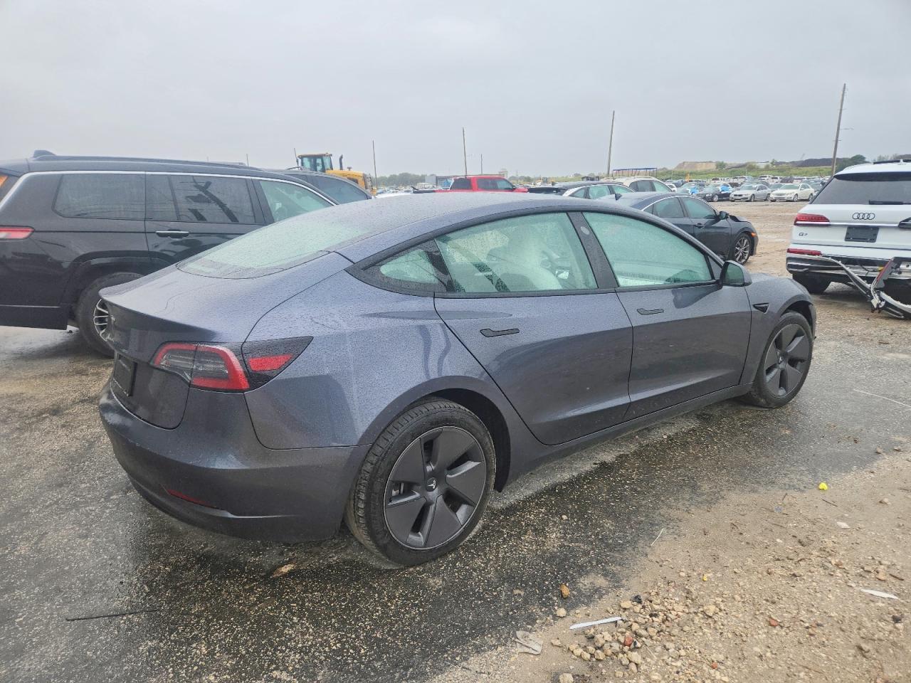 2023 Tesla Model 3 - Image 3