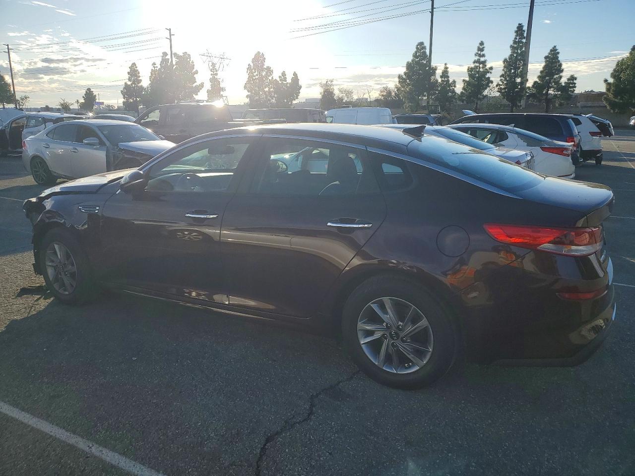 2020 Kia Optima Lx - Фото 2