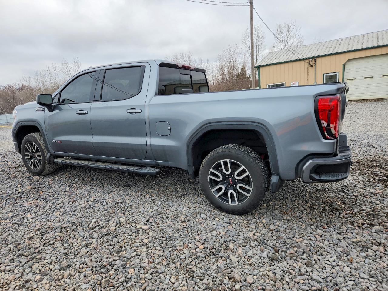2019 GMC Sierra K1500 At4 - Фото 2