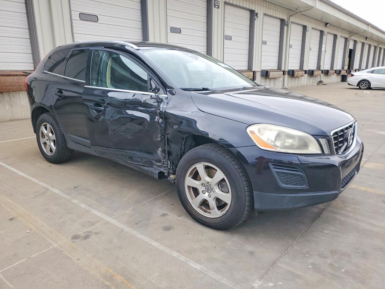 2012 Volvo Xc60 3.2 - Image 4