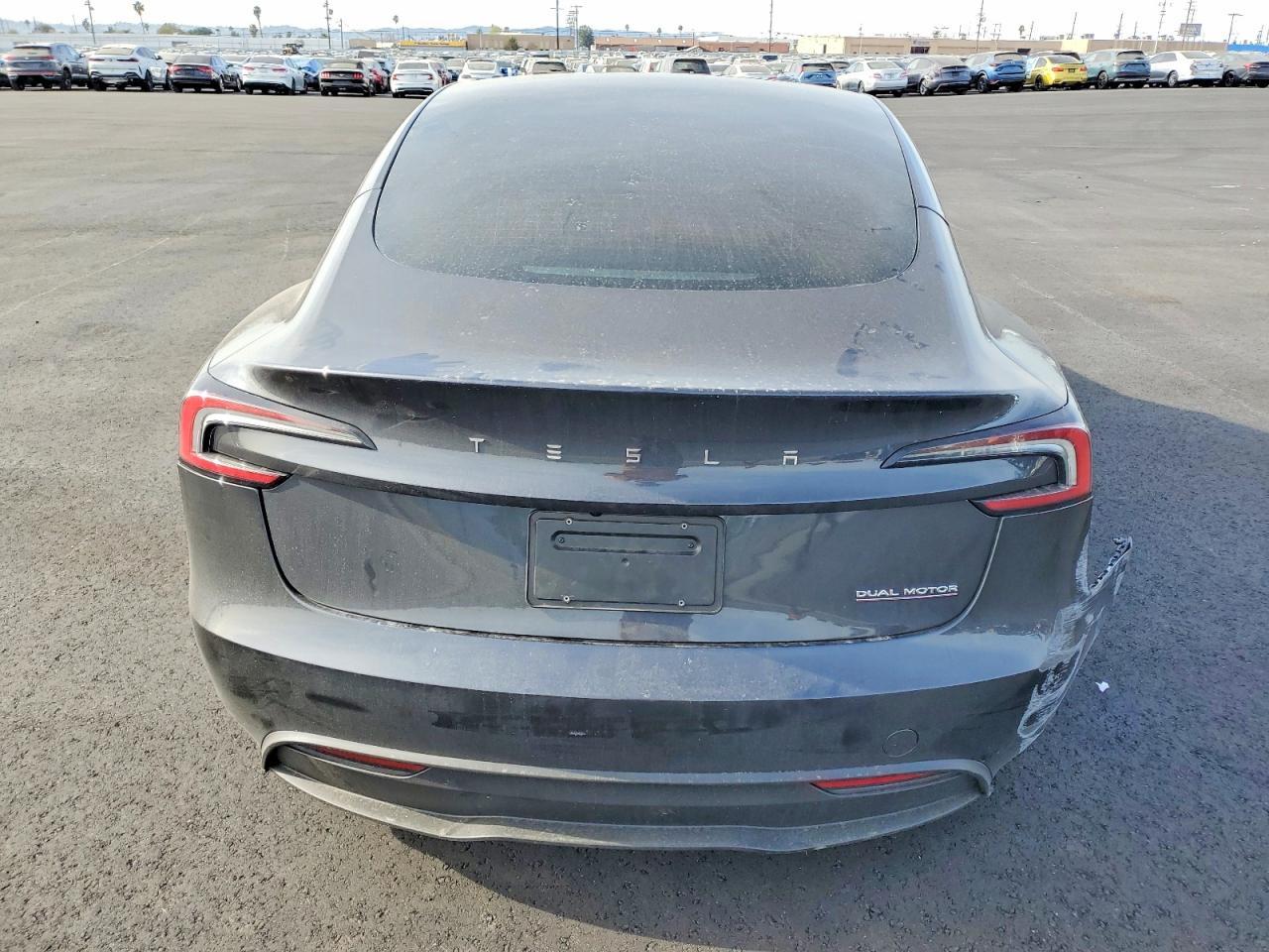 2024 Tesla Model 3 - Фото 6