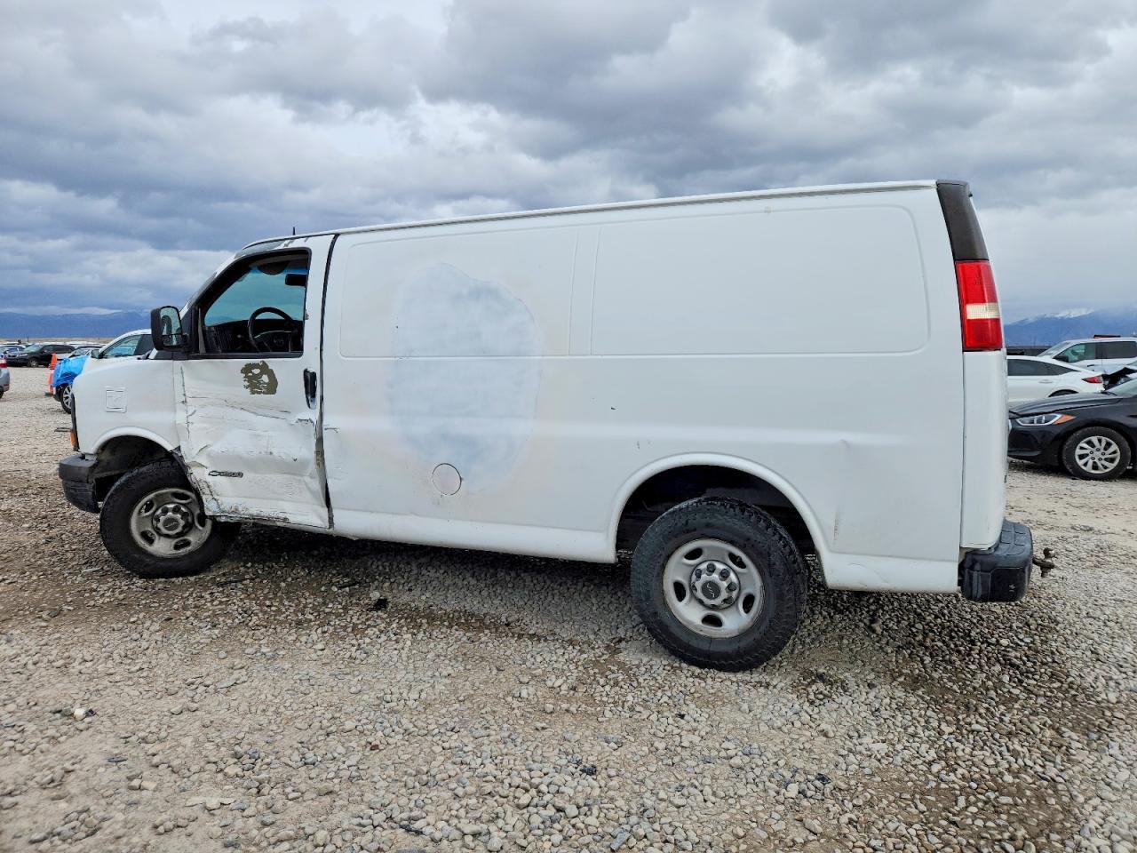 2014 Chevrolet Express G2500 - Фото 2