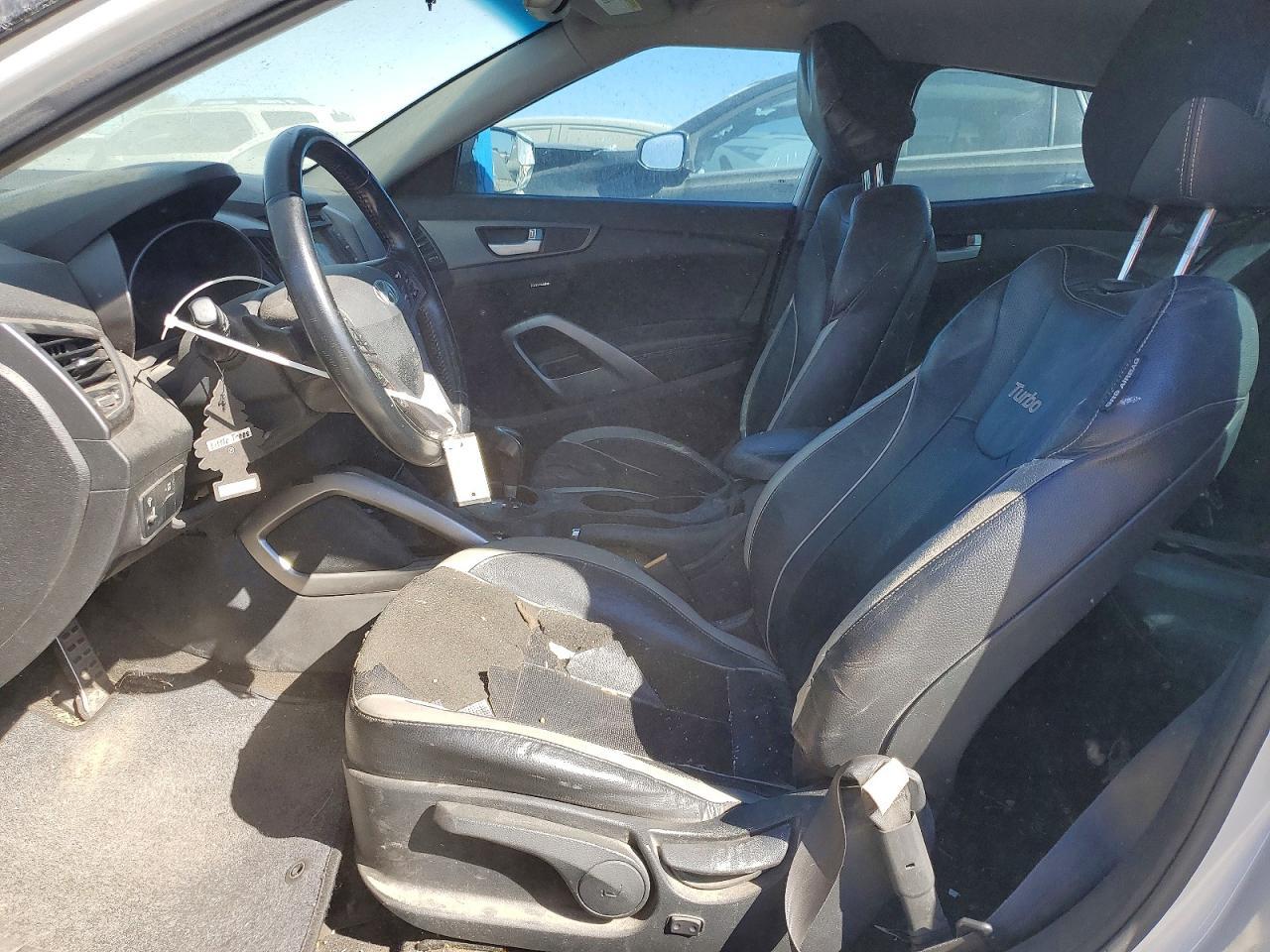 2015 Hyundai Veloster Turbo - Фото 7