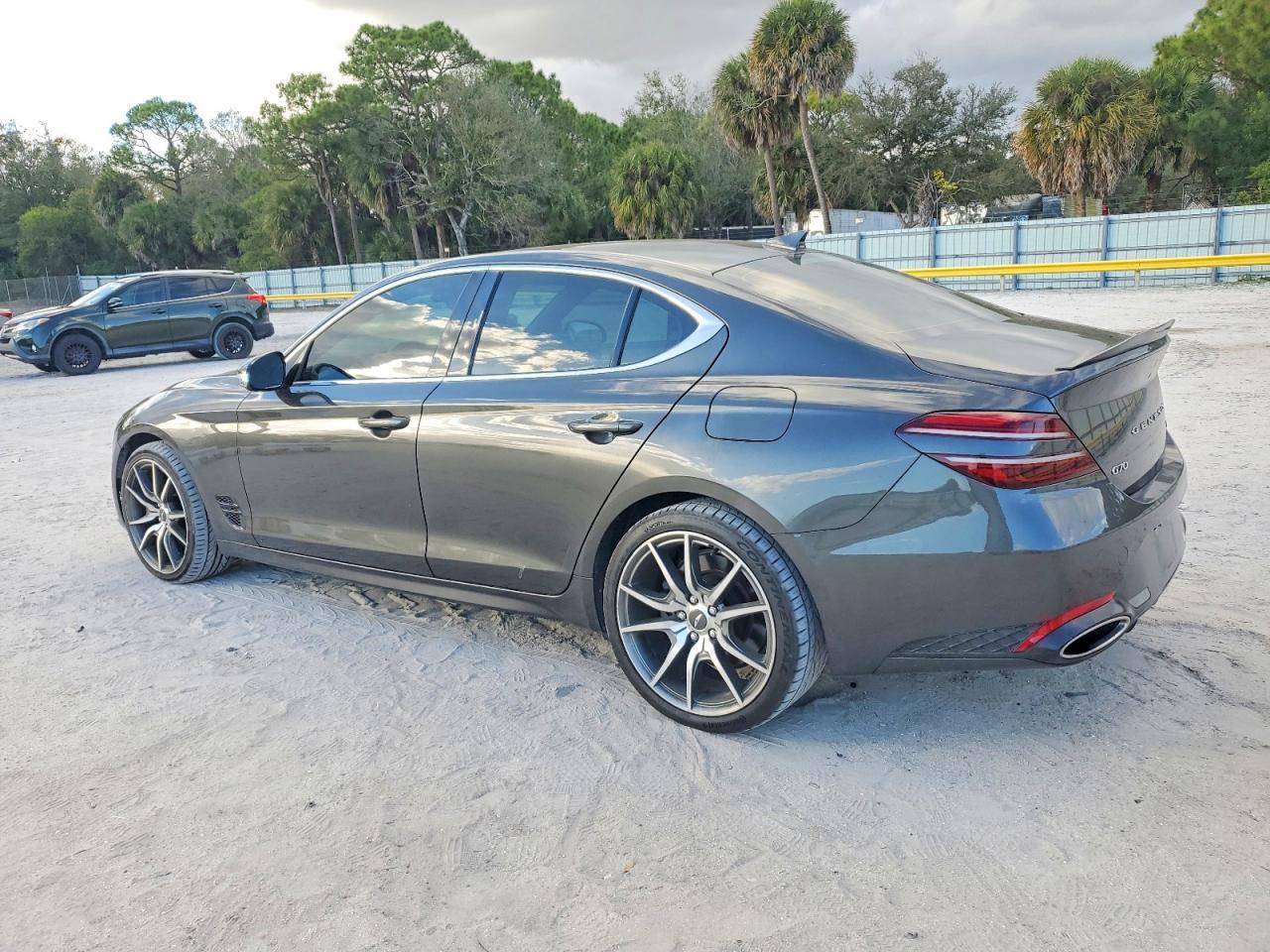 2022 Genesis G70 3.3T Standard - Image 2
