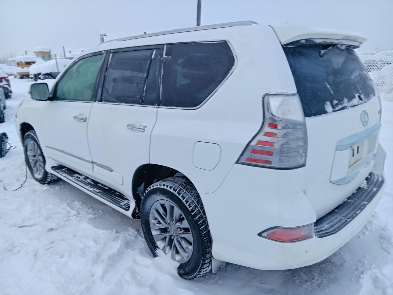 2015 Lexus Gx 460 Premium - Image 2