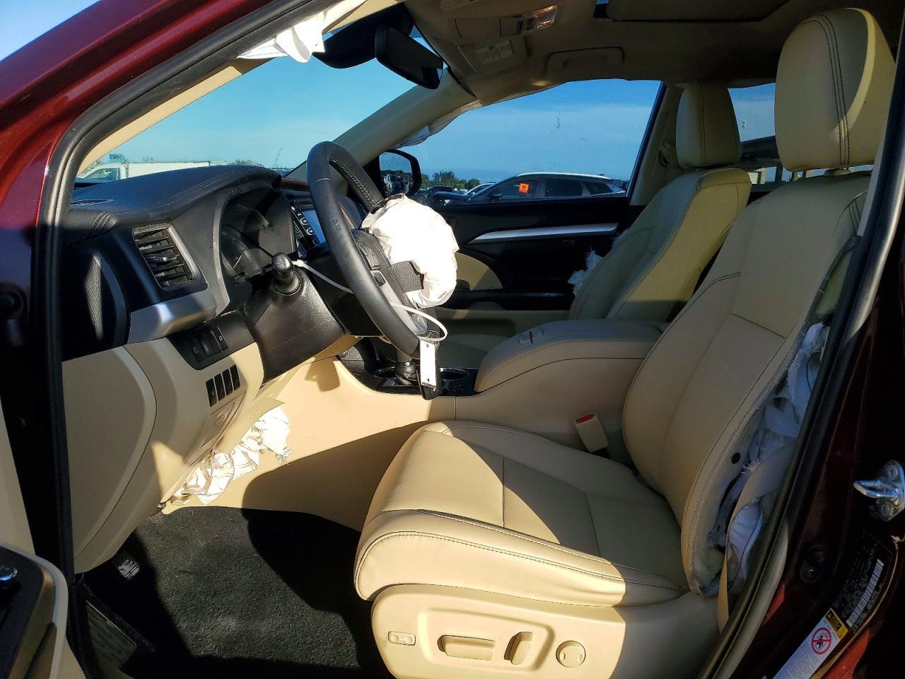 2019 Toyota Highlander Se - Фото 7