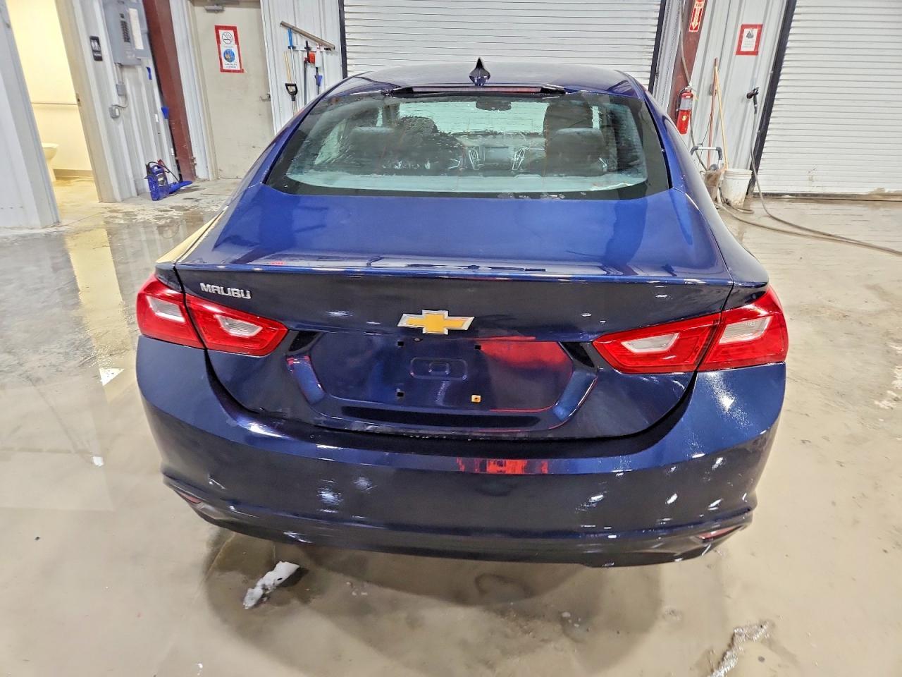 2018 Chevrolet Malibu Ls - Image 6