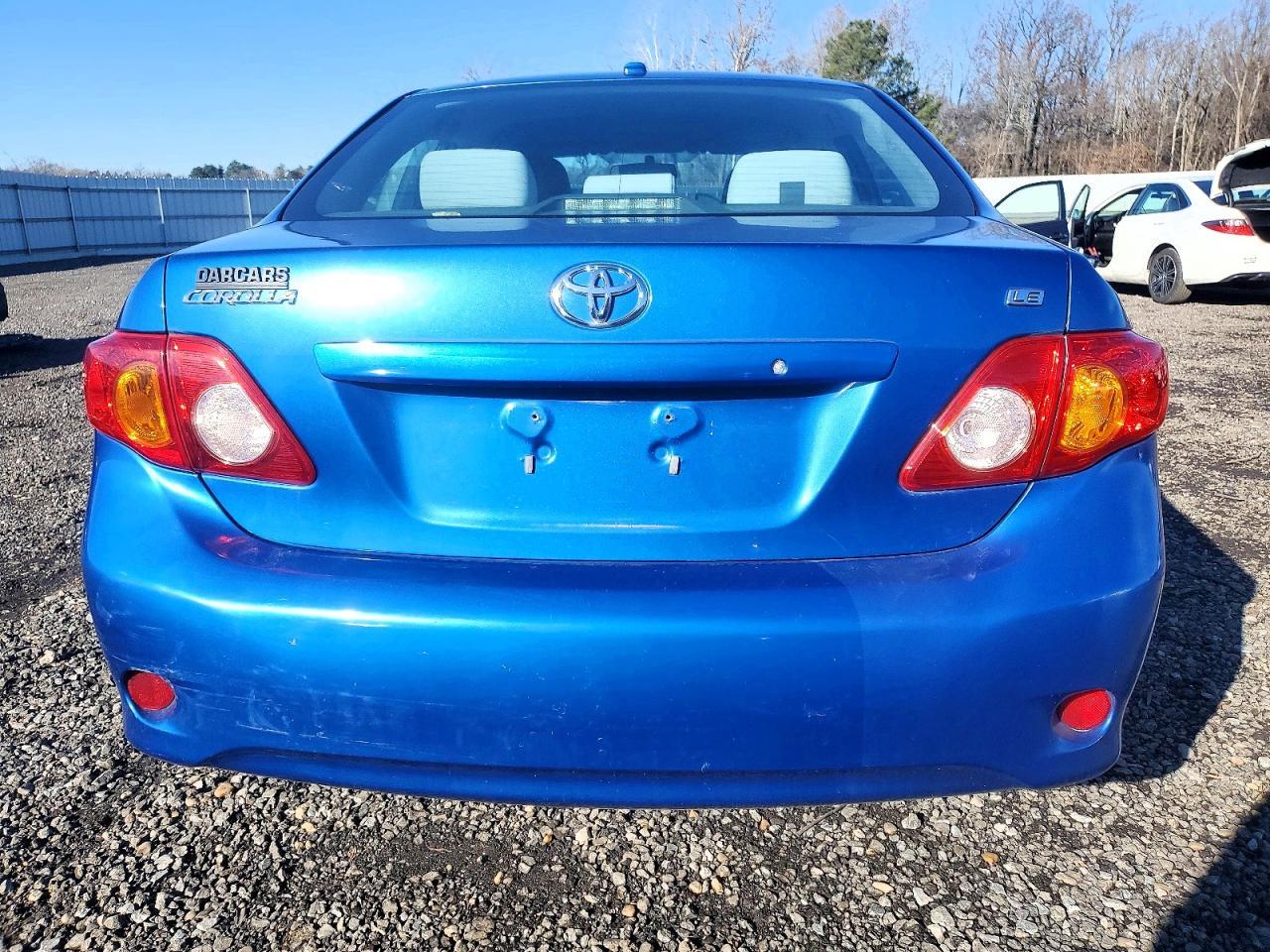 2010 Toyota Corolla Base - Фото 6