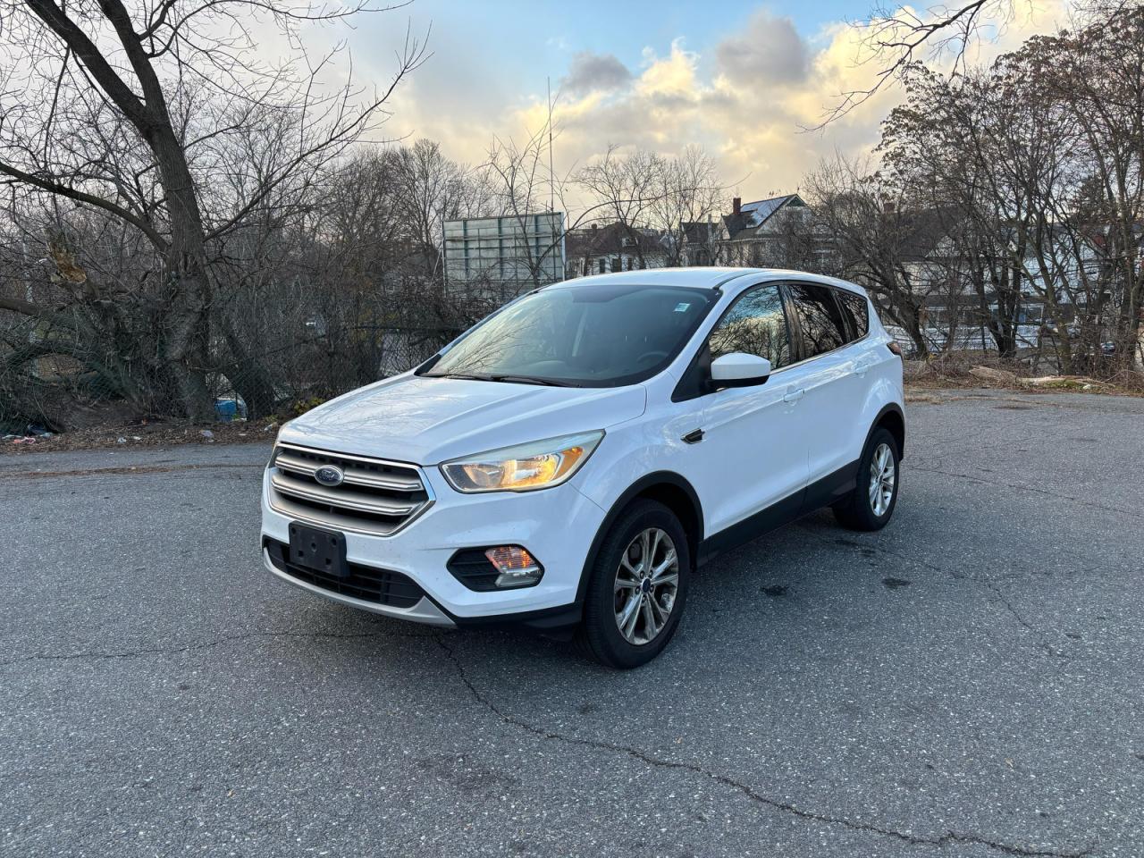 2017 Ford Escape Se - Фото 2