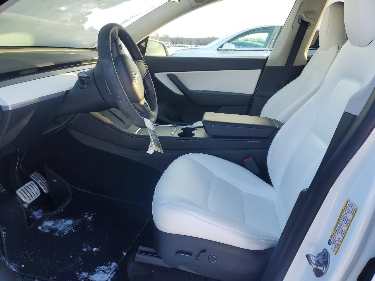 2022 Tesla Model Y - Фото 7