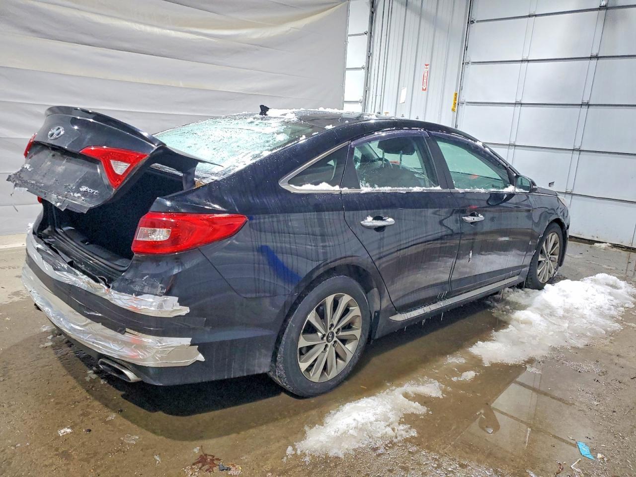 2016 Hyundai Sonata Sport - Image 3