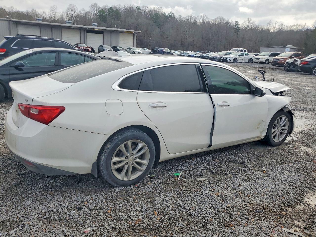 2017 Chevrolet Malibu Lt - Фото 3