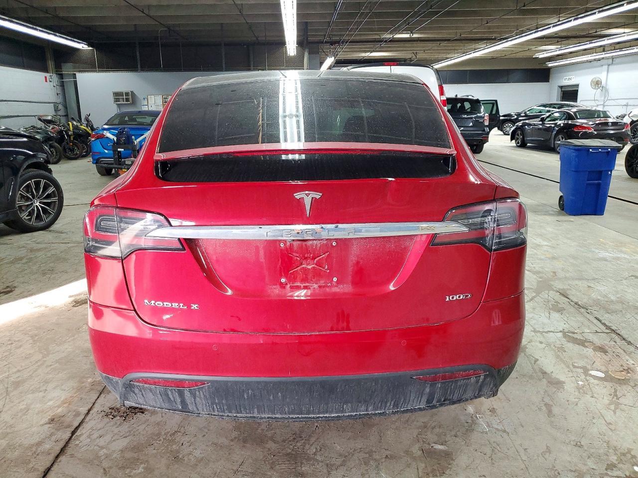 2018 Tesla Model X - Фото 6
