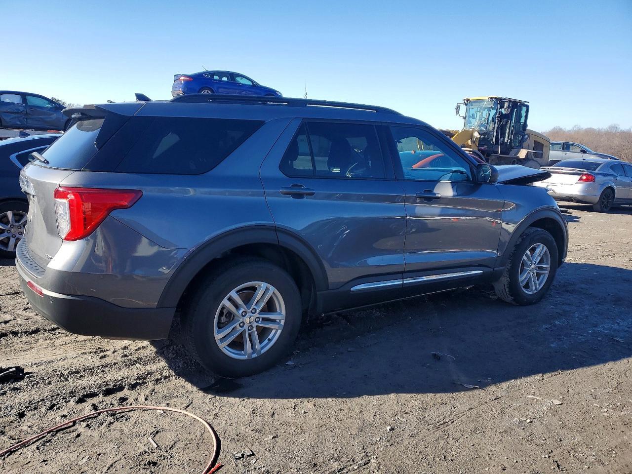 2021 Ford Explorer Xlt - Image 3