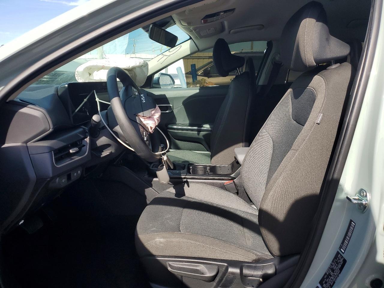 2025 Kia K4 Lxs - Image 7