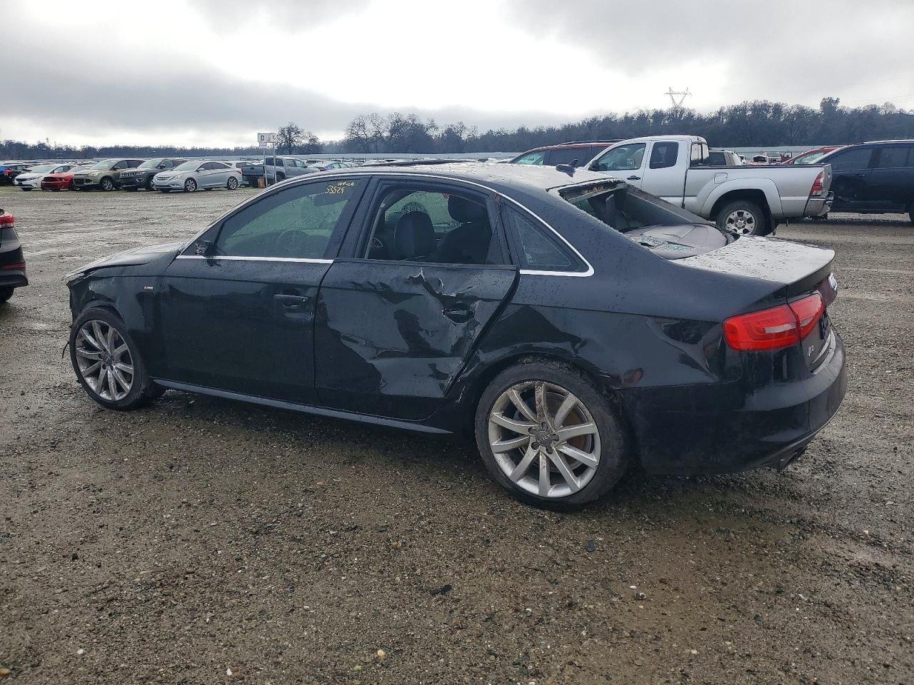 2014 Audi A4 Premium - Фото 2