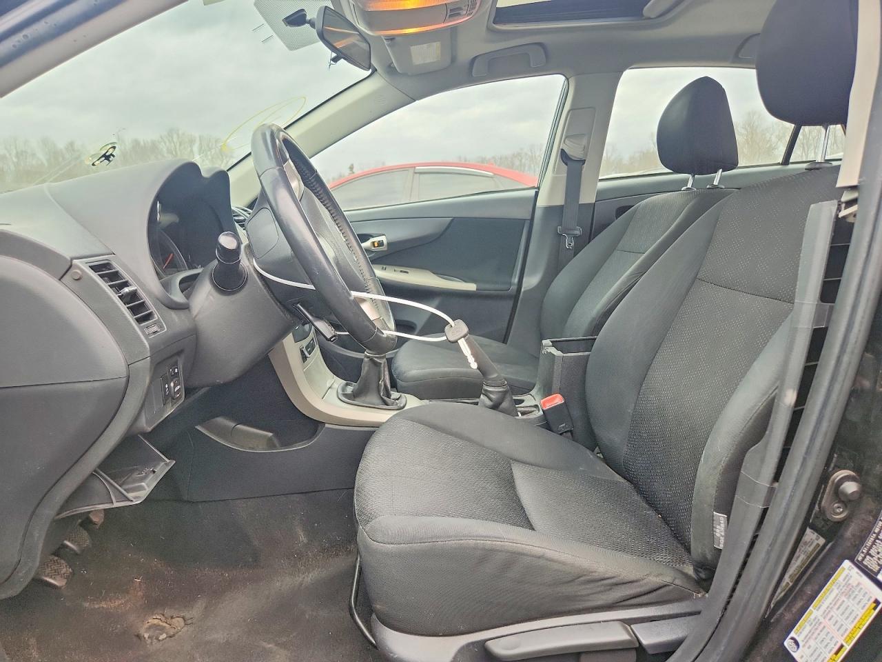 2010 Toyota Corolla Base - Фото 7