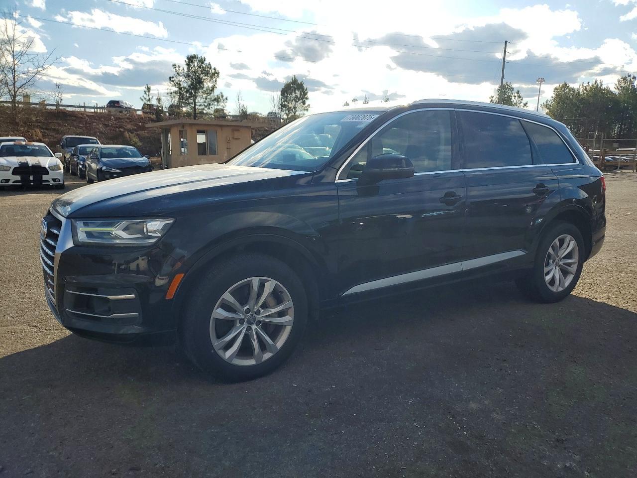 2017 Audi Q7 Premium Plus