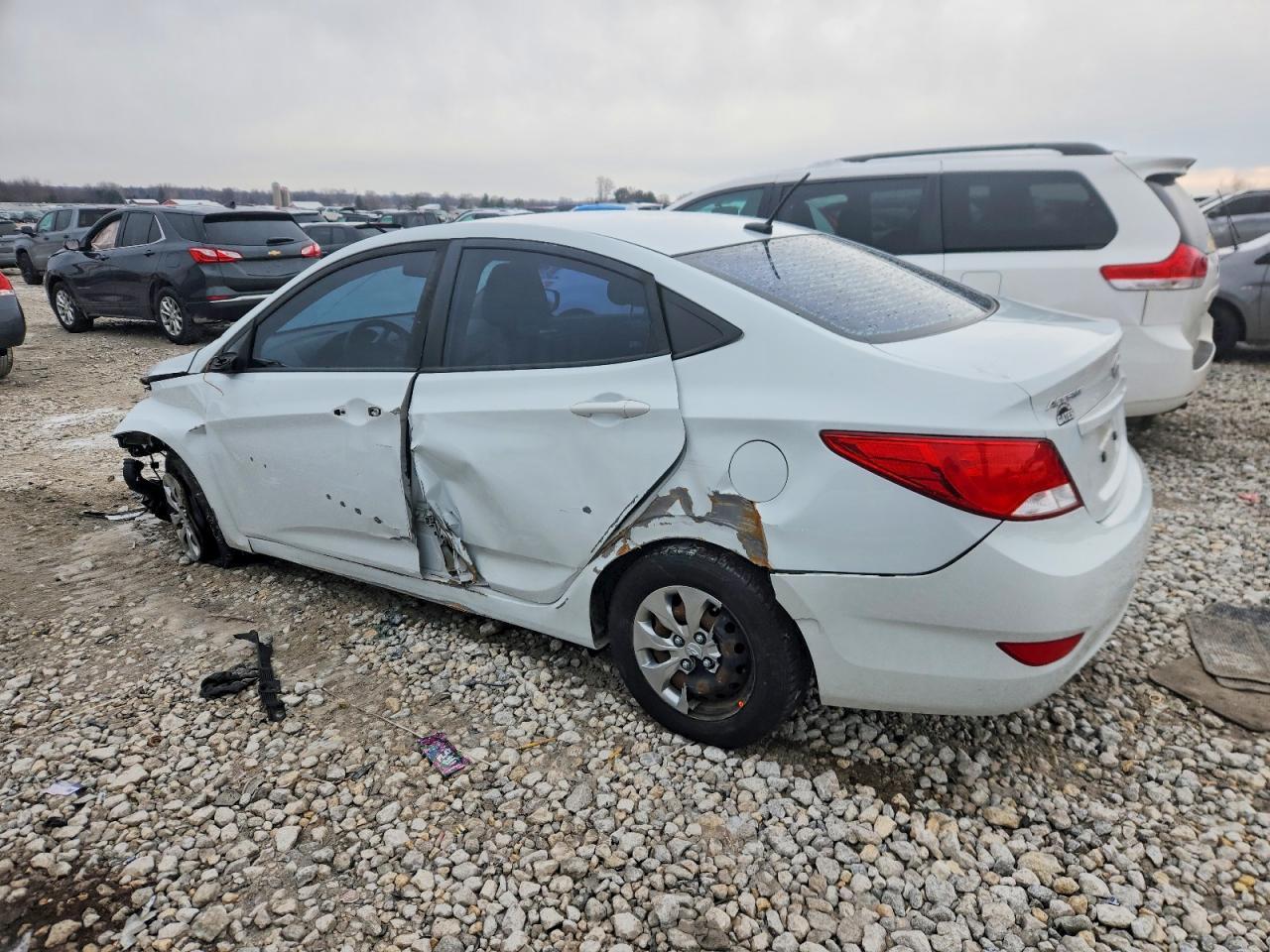 2017 Hyundai Accent Se - Image 2