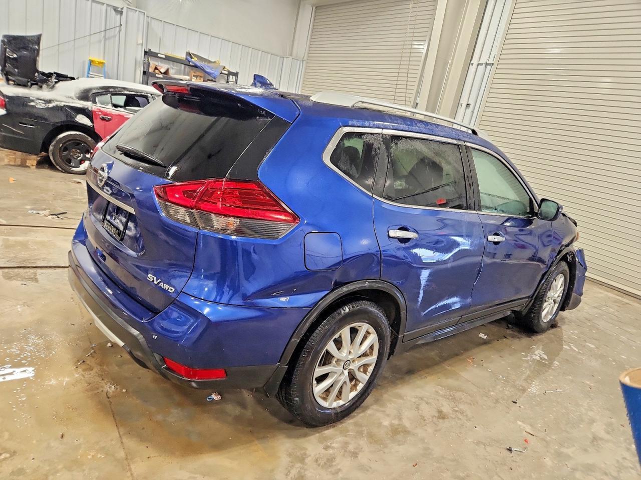 2017 Nissan Rogue S - Фото 3