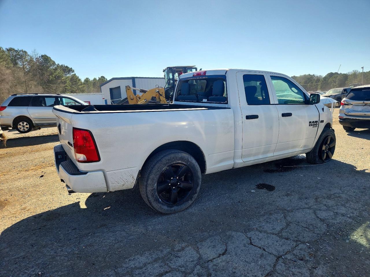 2019 Ram 1500 Classic Tradesman - Image 3