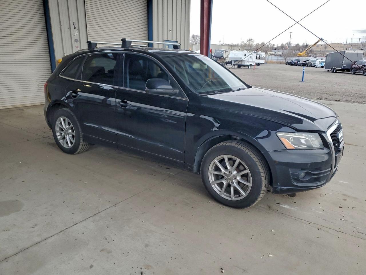 2010 Audi Q5 Premium Plus - Image 4