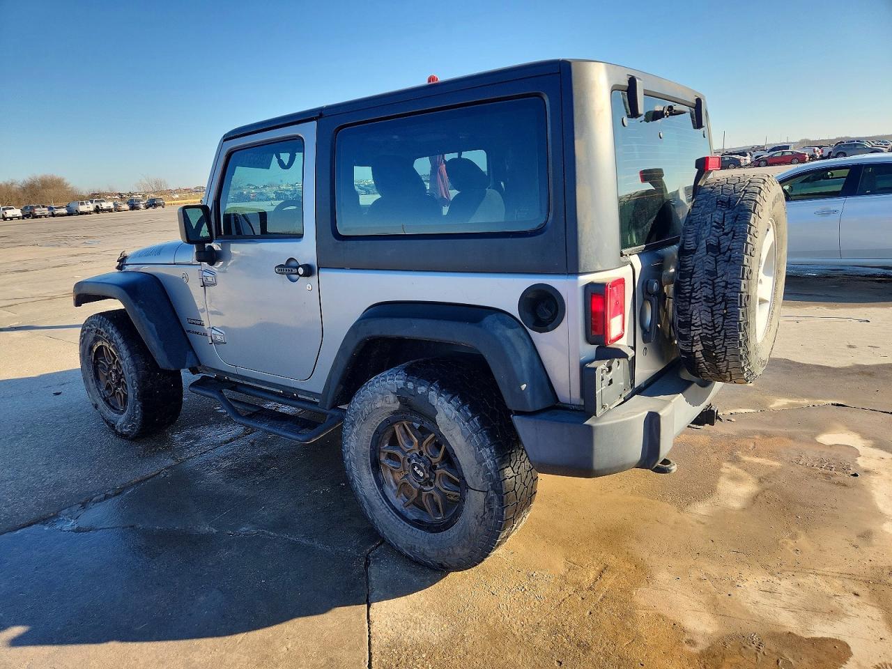 2017 Jeep Wrangler Sport - Фото 2
