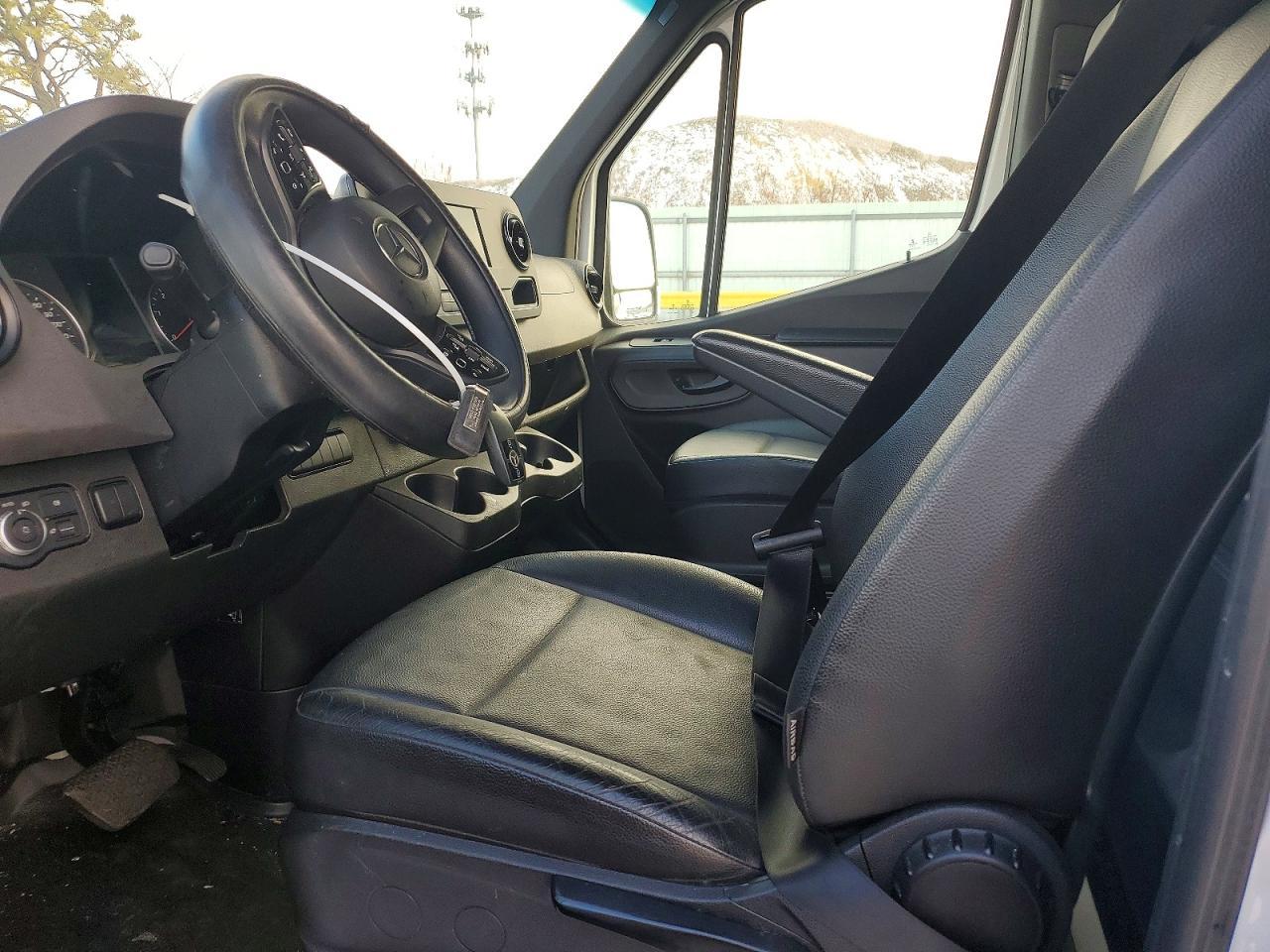 2023 Mercedes Benz Sprinter 2500 (Vs30) Delivery Van - Image 7