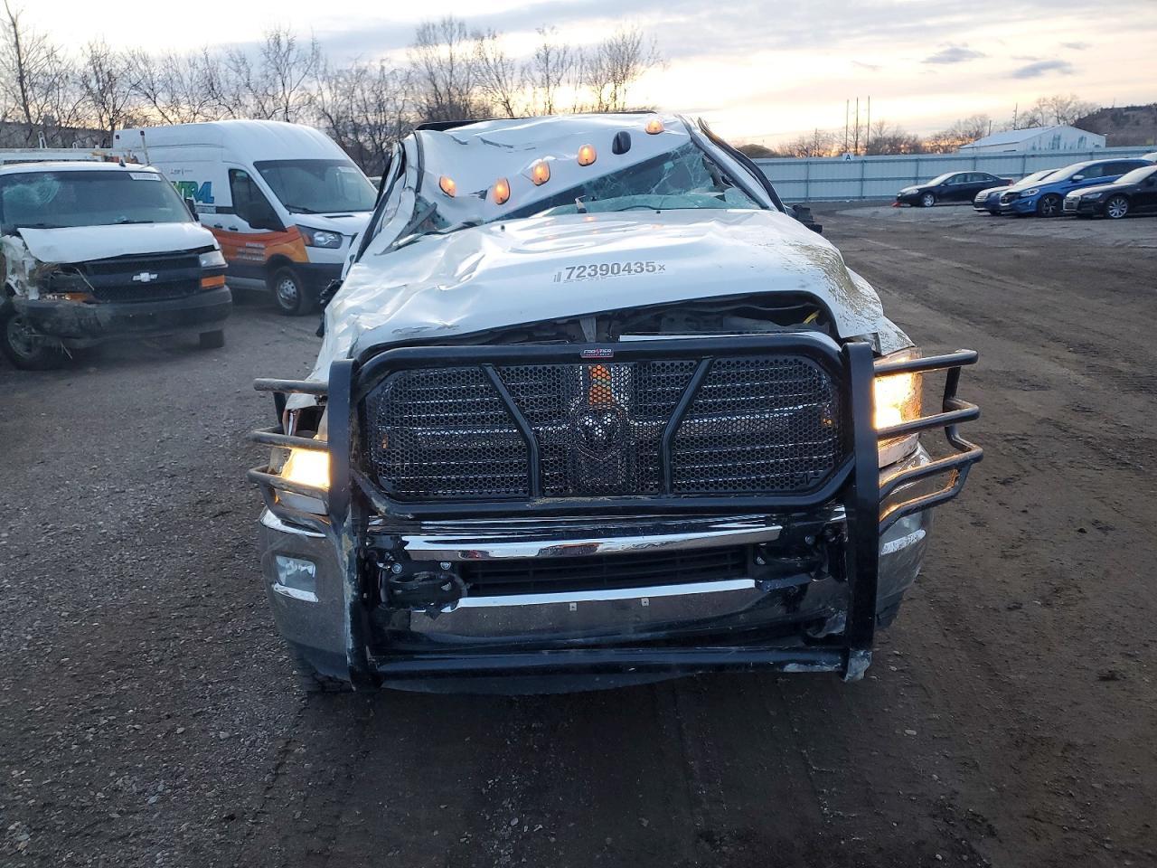2016 Ram 2500 Slt Flatbed Truck - Image 5
