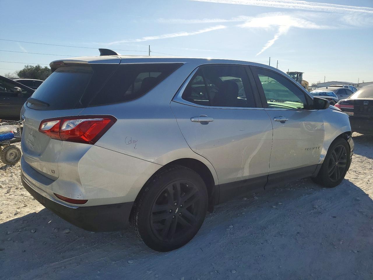 2021 Chevrolet Equinox Lt - Фото 3