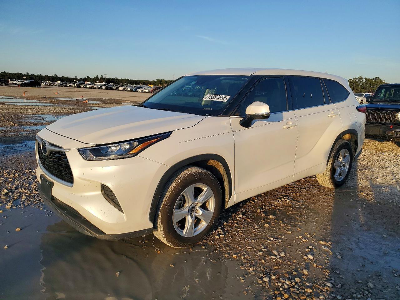 2020 Toyota Highlander L