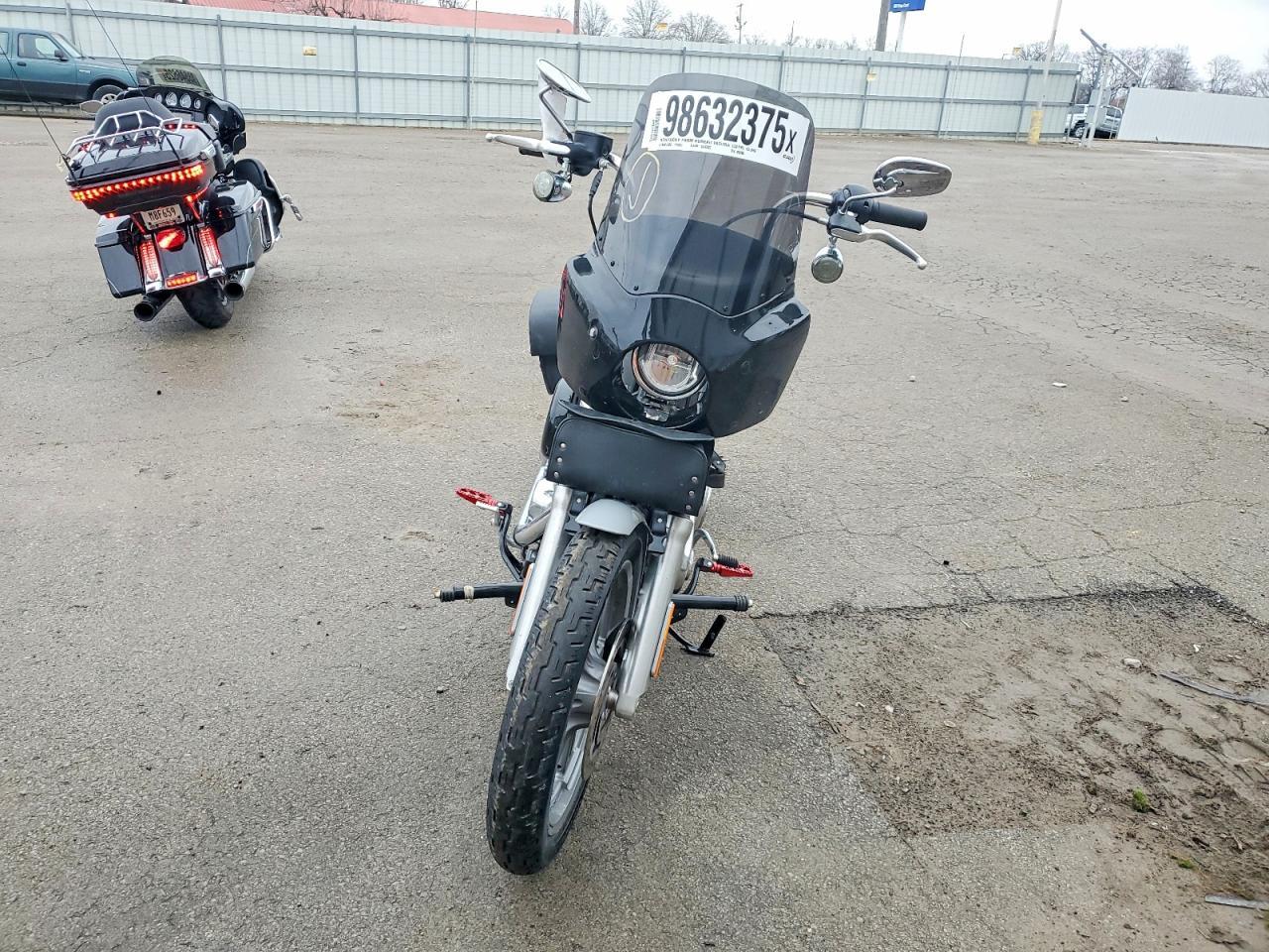 2023 Harley-Davidson Fxst - Фото 2