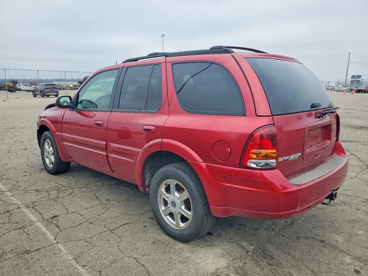 2004 Oldsmobile Bravada - Image 2