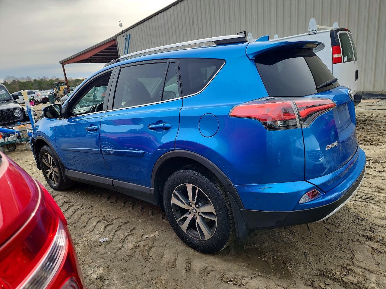 2016 Toyota Rav4 Xle - Image 2