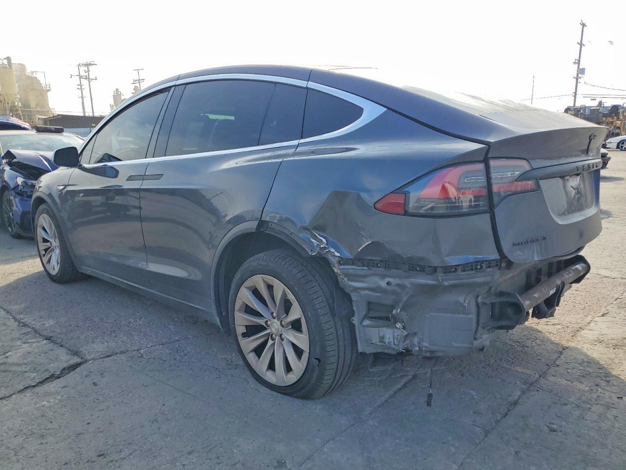 2016 Tesla Model X - Image 2