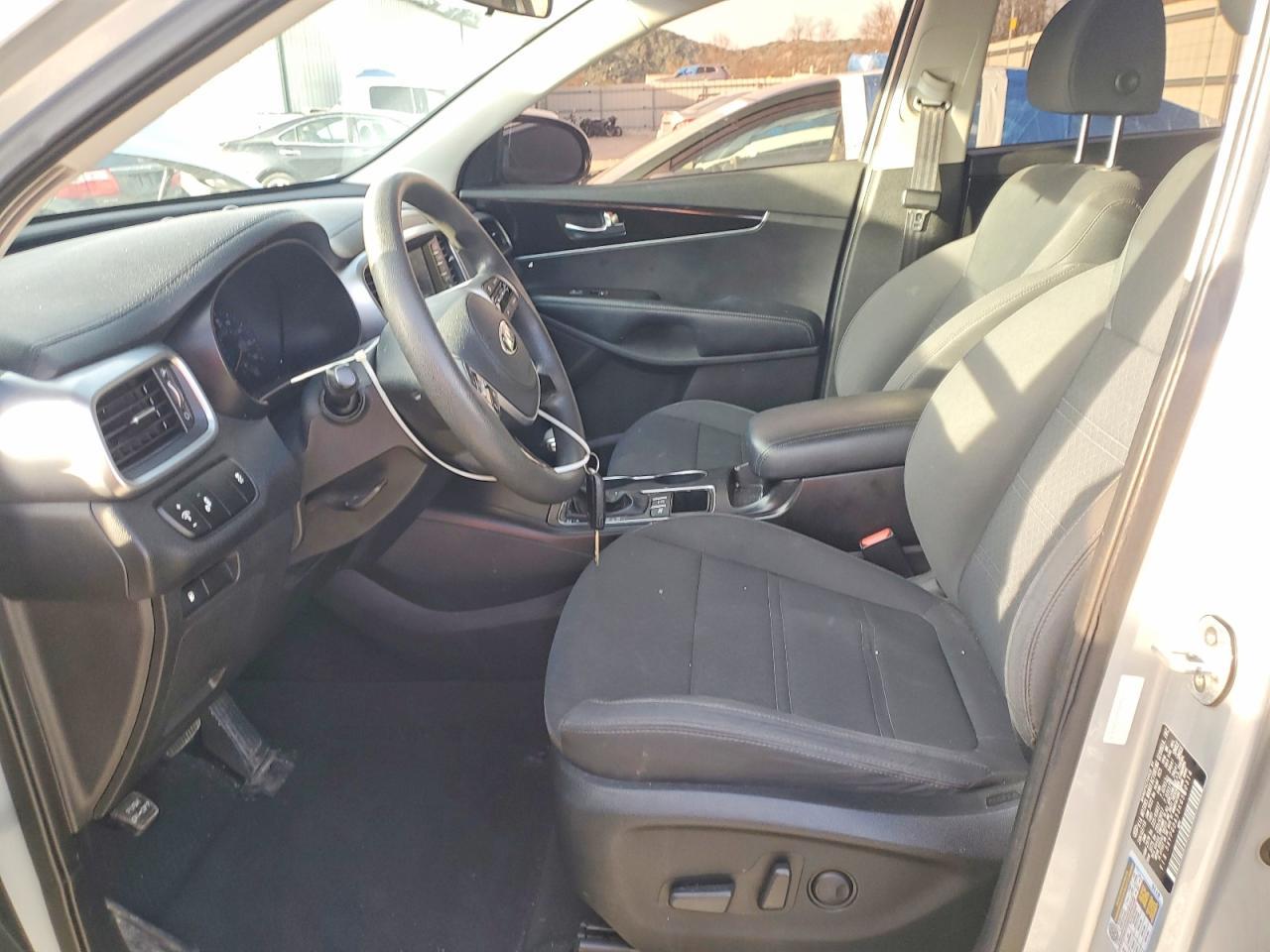 2019 Kia Sorento Lx - Image 7