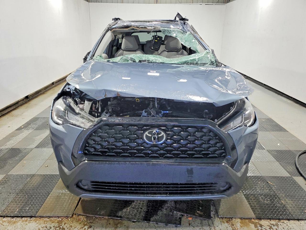 2024 Toyota Corolla Cross Le - Фото 5
