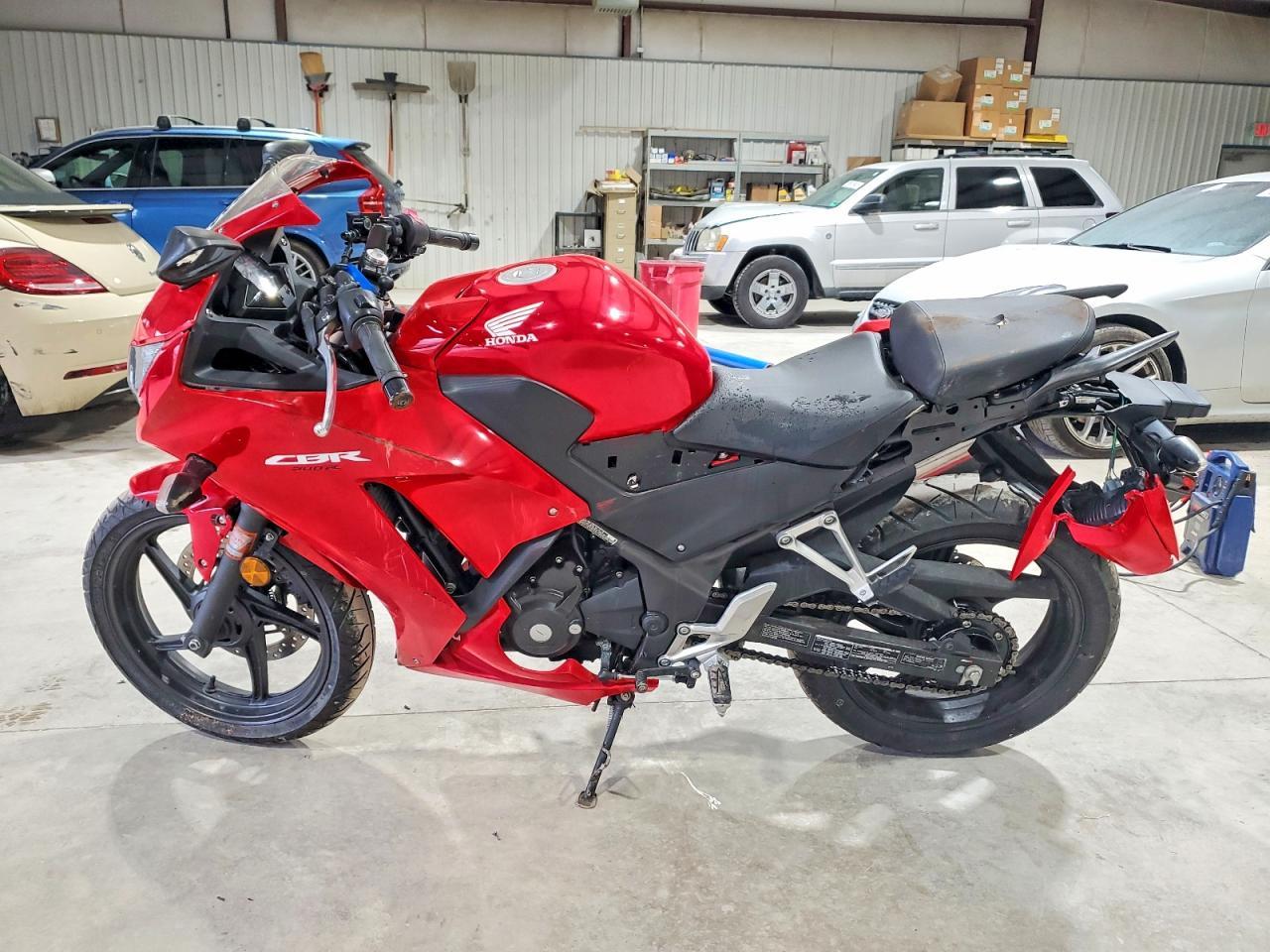 2015 Honda Cbr300 Ra - Image 3