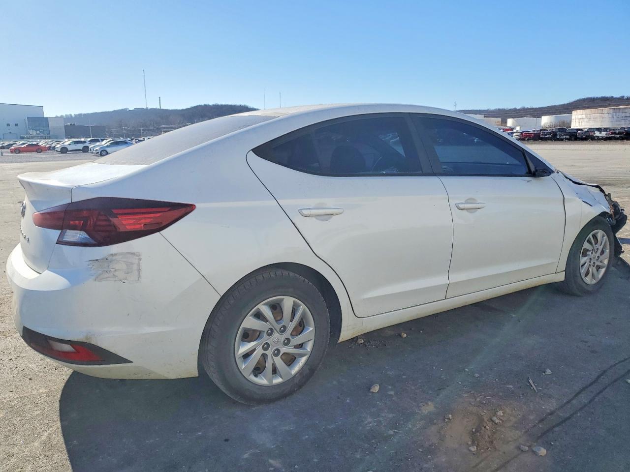 2019 Hyundai Elantra Se - Фото 3