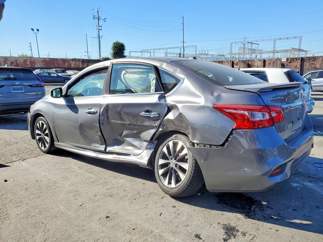 2019 Nissan Sentra S - Фото 2