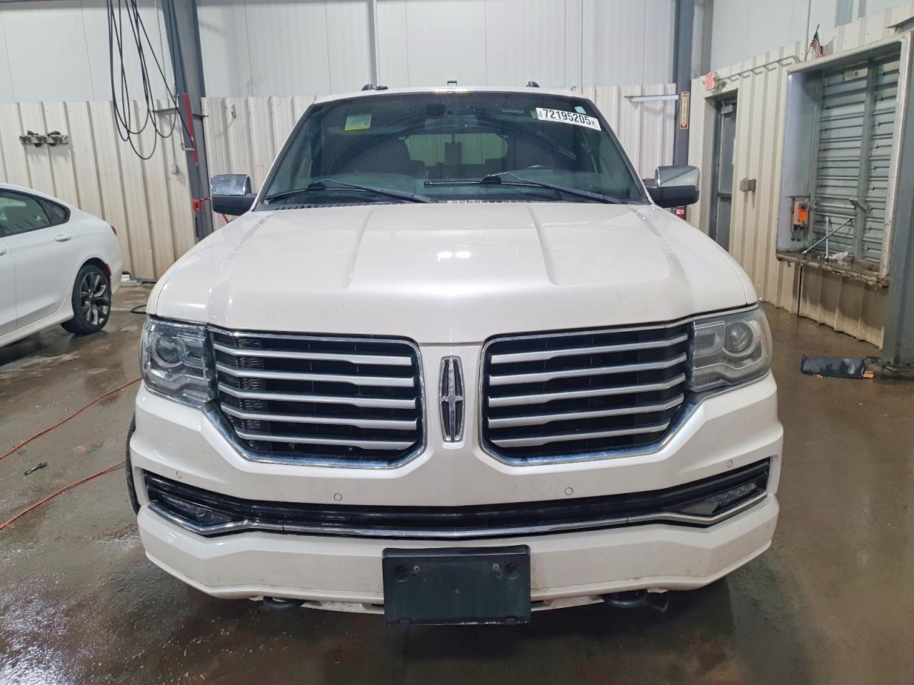 2017 Lincoln Navigator L Select - Фото 5