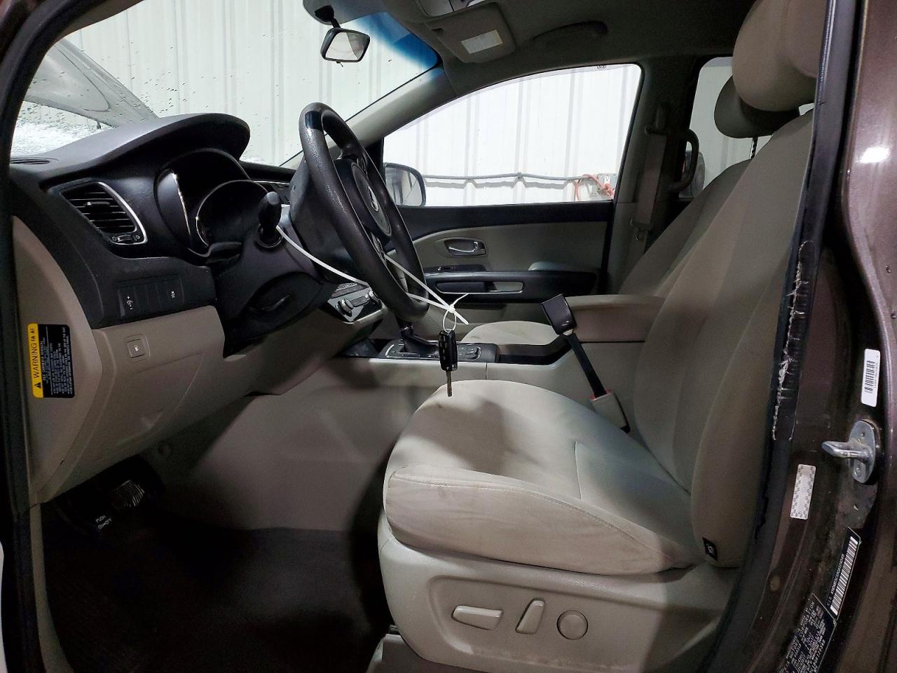 2016 Kia Sedona Lx - Фото 7