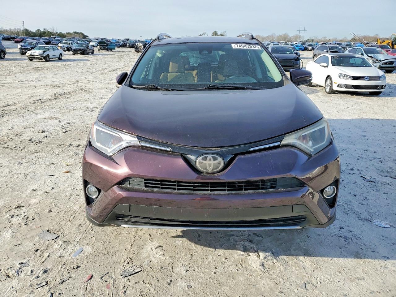2017 Toyota Rav4 Xle - Image 5
