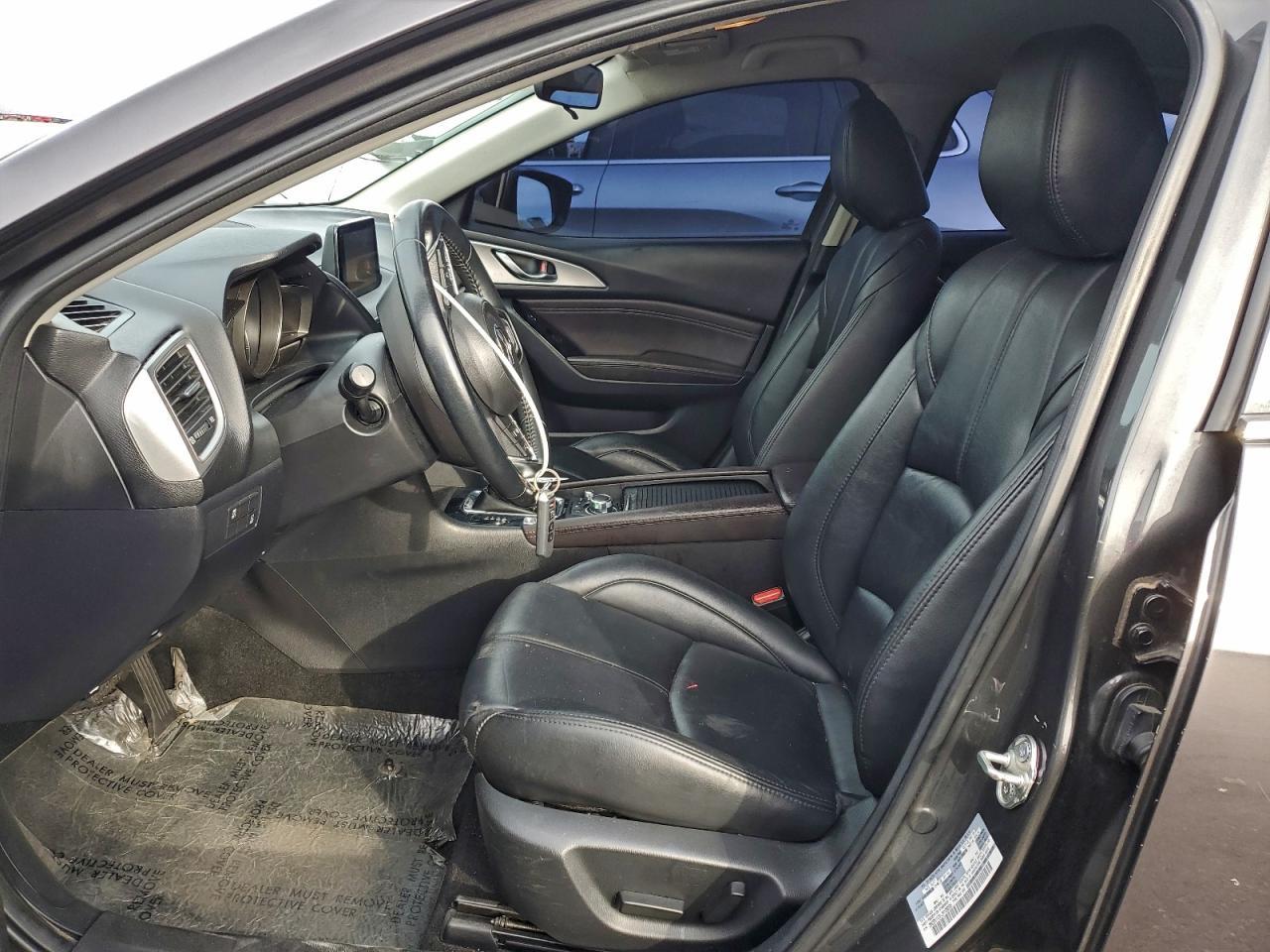 2018 Mazda 3 Touring - Image 7