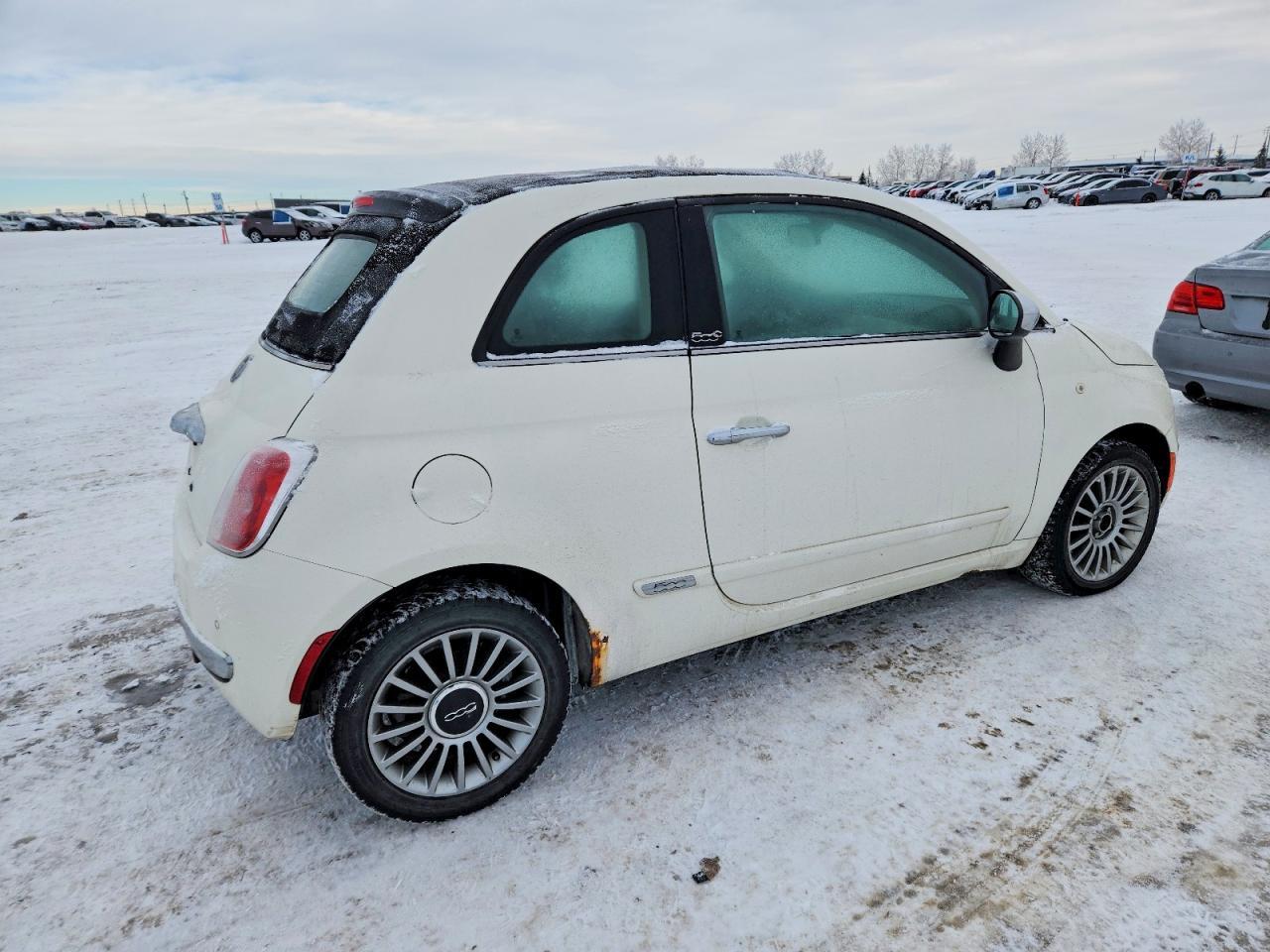 2012 Fiat 500 Lounge - Image 3