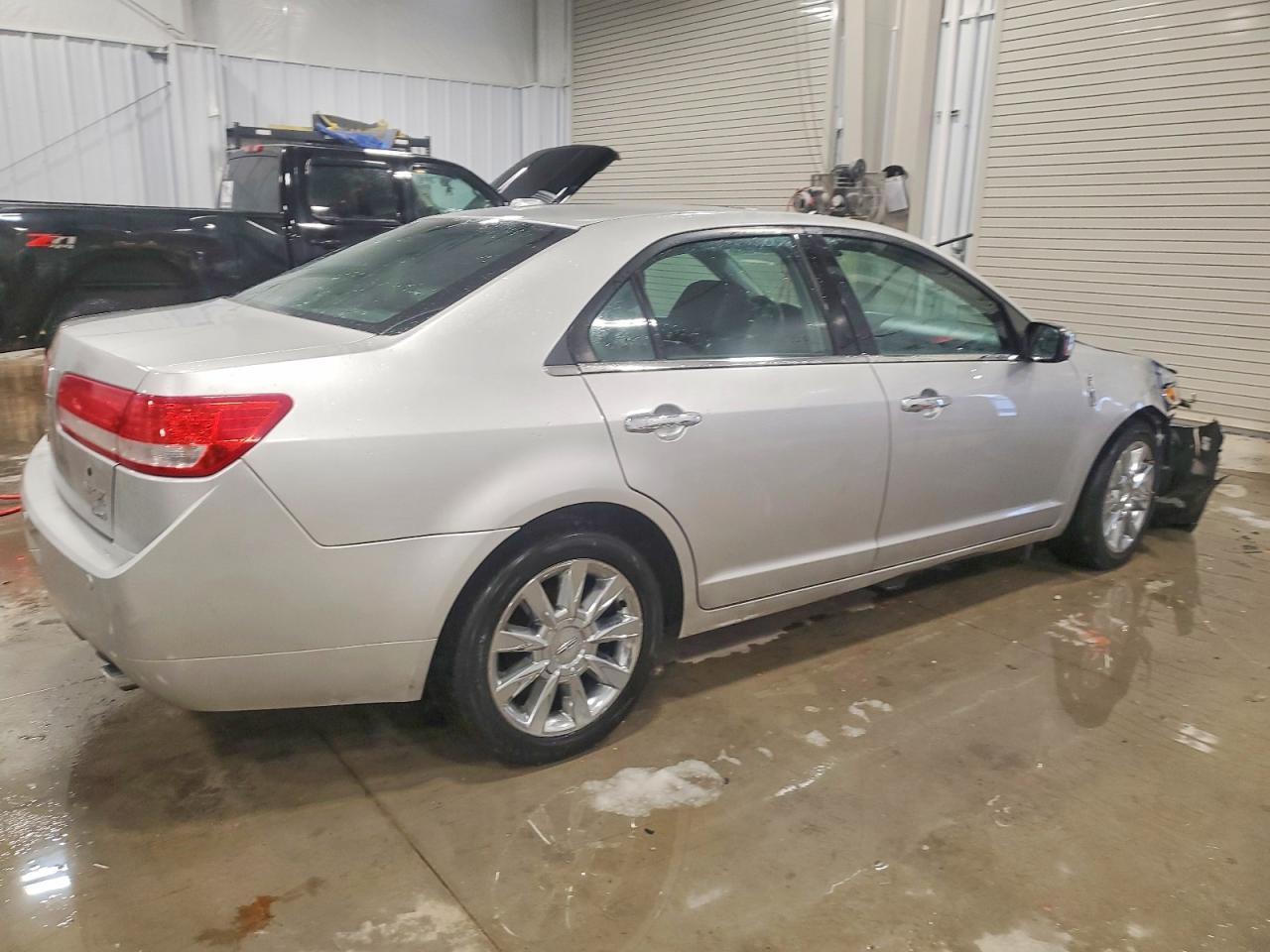 2011 Lincoln Mkz - Image 3